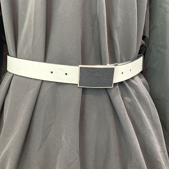 Kenneth Cole Reaction Reversible Black White Belt - Picture 3 of 12